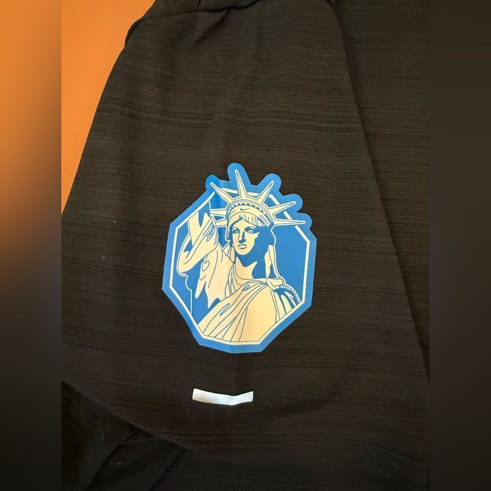 NWOT Nike Dri-FIT Miler NYC Short Sleeve Running Top Black Men’s - Picture 9 of 14